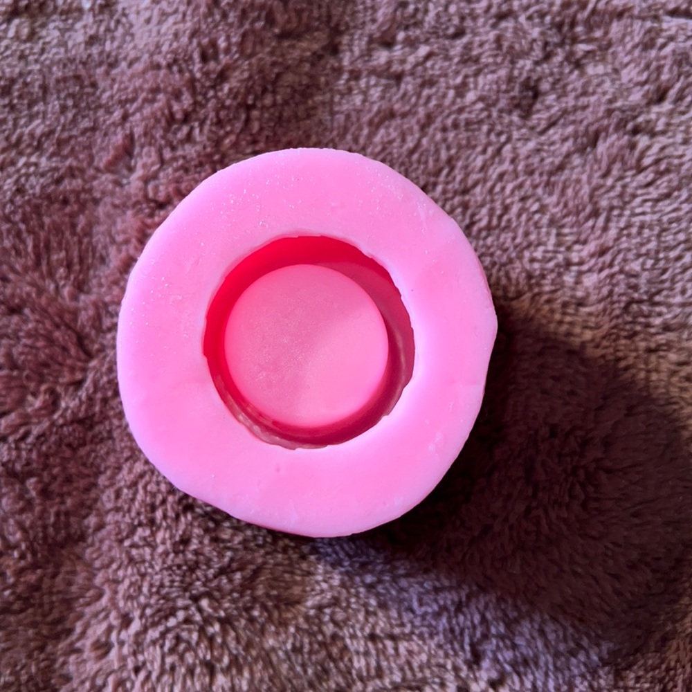 Resin mold
